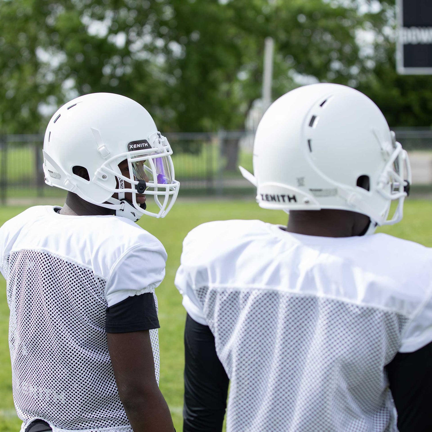 XENITH X2E+ YOUTH FOOTBALL HELMET