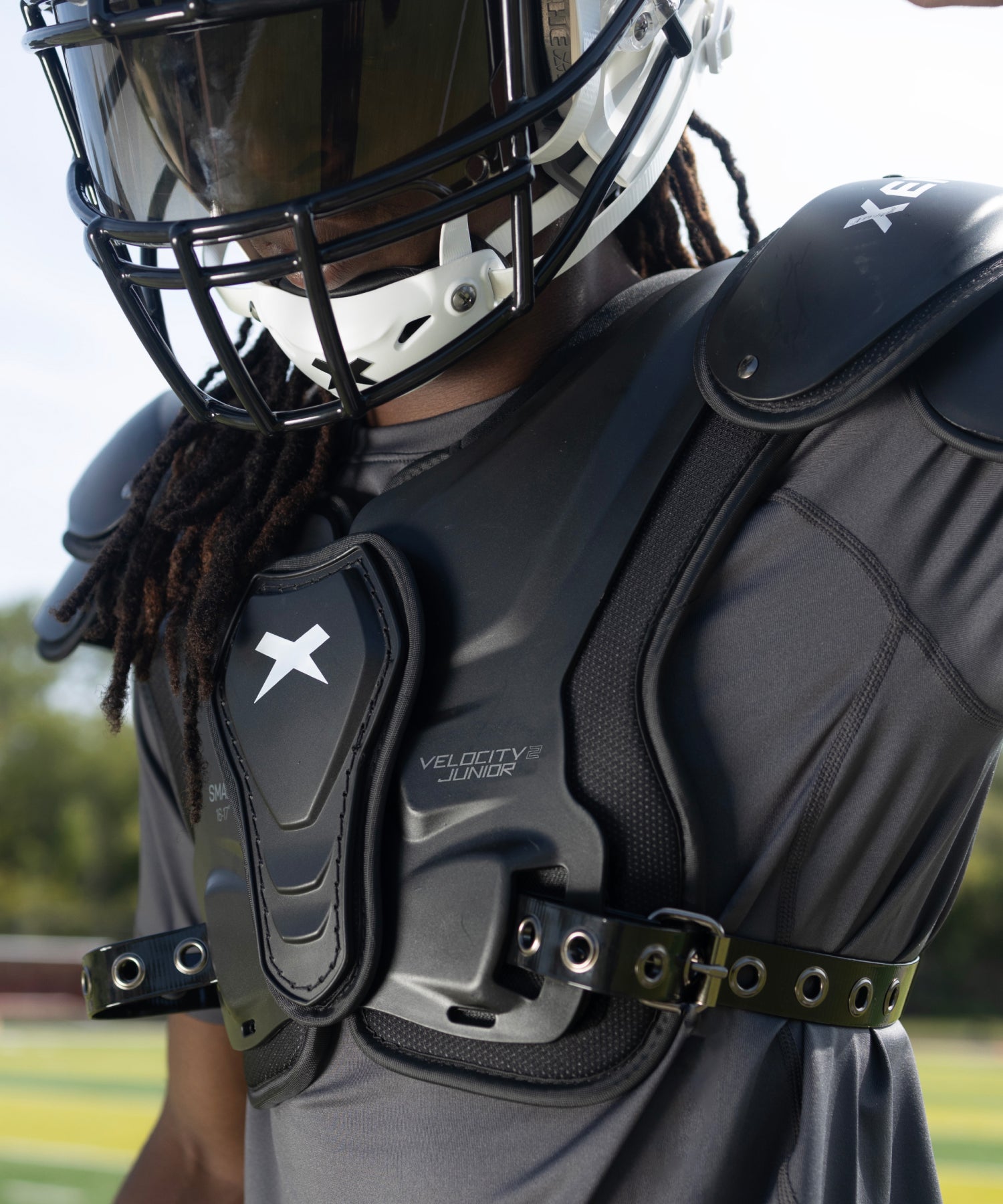 velociity 2 jv shoulder pads no player