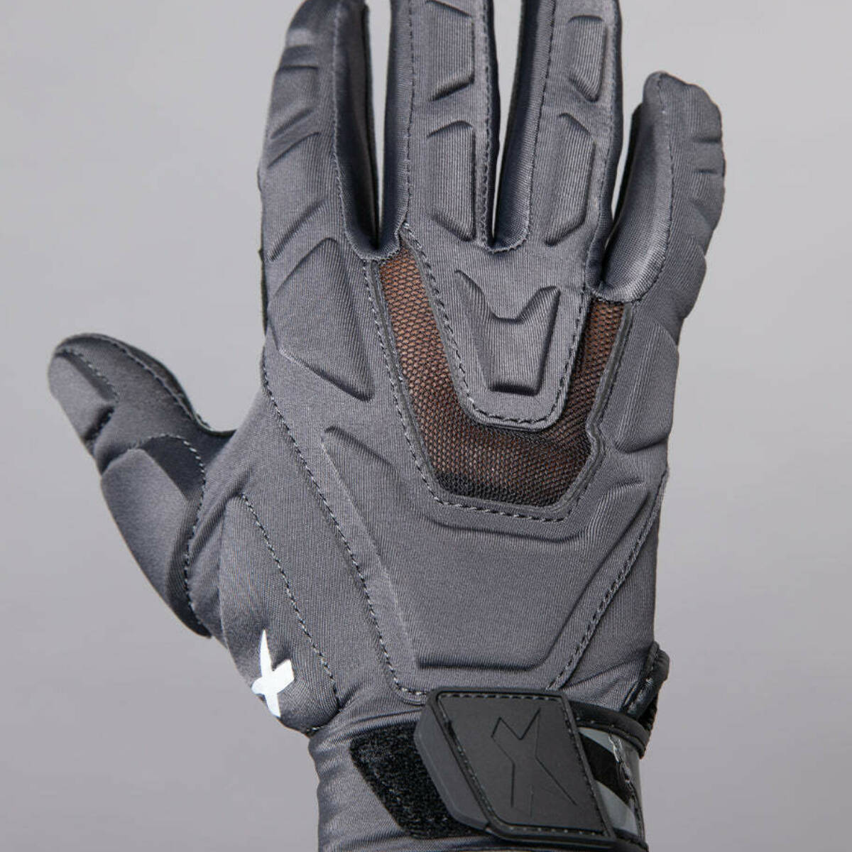 Xenith Lineman gloves, black, back view.